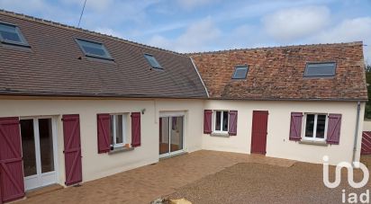 Country house 7 rooms of 118 m² in Dollon (72390)