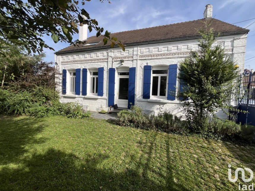 Maison 8 pièces de 205 m² à Rieux-en-Cambrésis (59277)