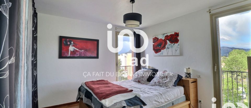 Apartment 5 rooms of 76 m² in Aubagne (13400)