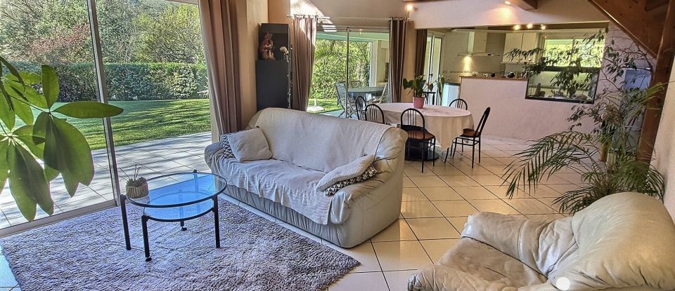 House 4 rooms of 127 m² in Seignosse (40510)
