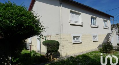 Traditional house 7 rooms of 135 m² in Paray-Vieille-Poste (91550)