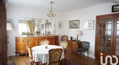 Maison traditionnelle 7 pièces de 135 m² à Paray-Vieille-Poste (91550)