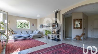 Traditional house 7 rooms of 250 m² in Charbonnières-les-Bains (69260)