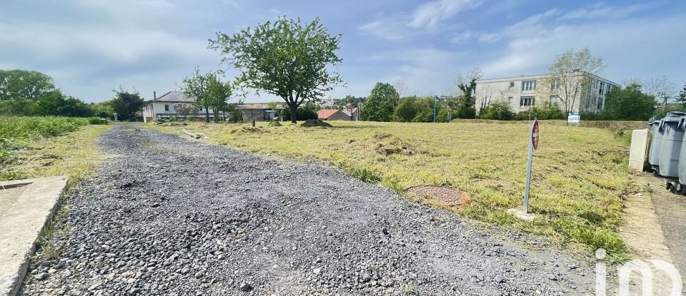 Land of 822 m² in Hatrize (54800)