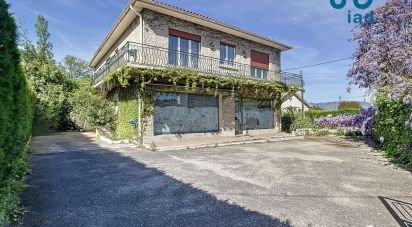 House 7 rooms of 211 m² in Saint-Maurice-l'Exil (38550)