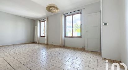 House 4 rooms of 77 m² in Chartrettes (77590)