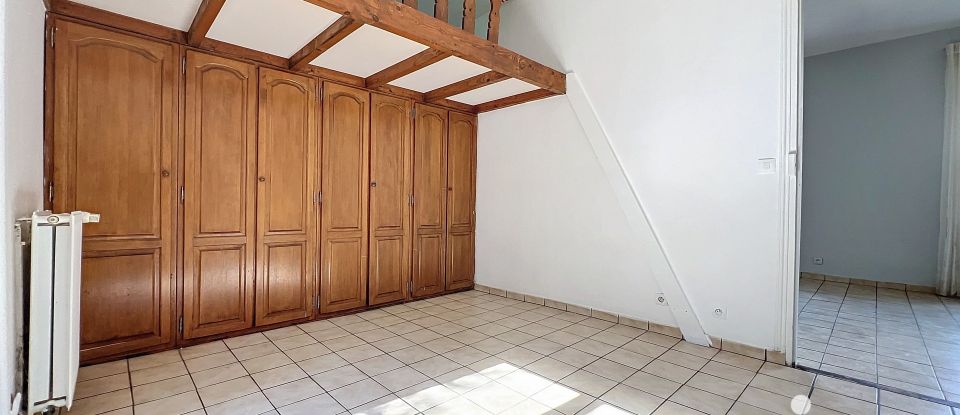 House 4 rooms of 77 m² in Chartrettes (77590)