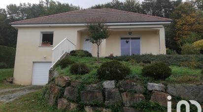 House 3 rooms of 90 m² in Le Rouget-Pers (15290)