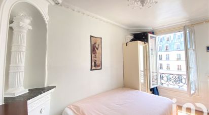 Appartement 3 pièces de 46 m² à Paris (75017)