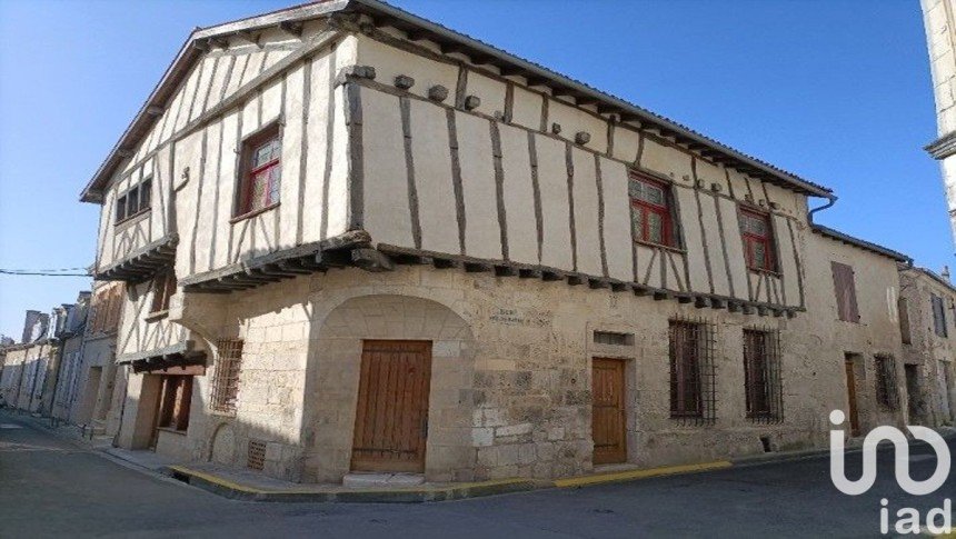 Vente Maison 85m² 10 Pièces à Saint-Jean-d'Angély (17400) - Iad France