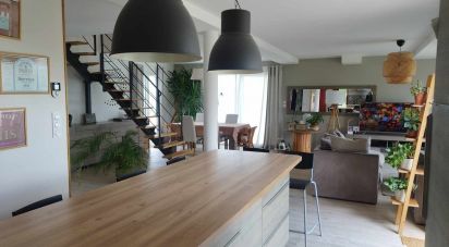 House 5 rooms of 156 m² in Aunay-sur-Odon (14260)
