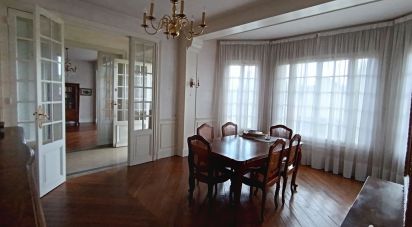 House 9 rooms of 255 m² in Bernay (27300)