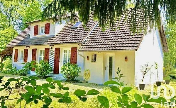 Maison traditionnelle 4 pièces de 107 m² à Saint-Hilaire-les-Andrésis (45320)