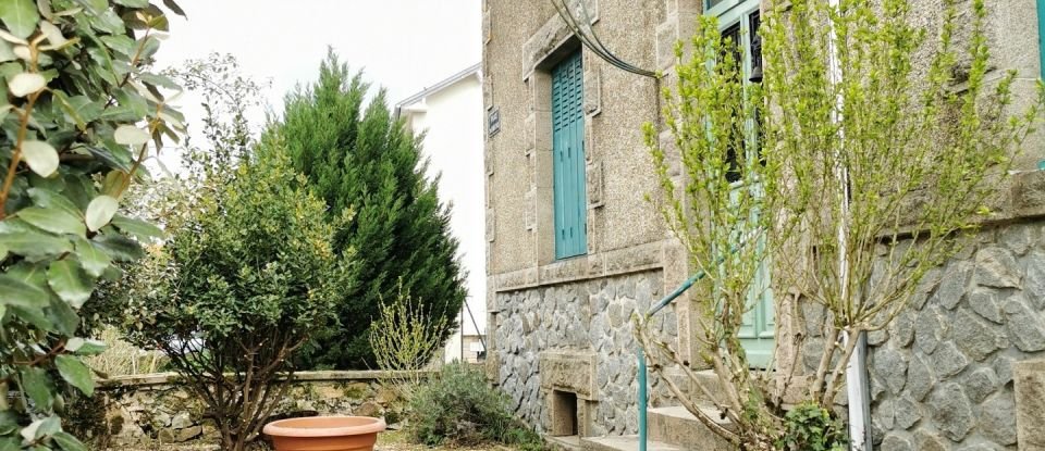 Maison de ville 6 pièces de 151 m² à Flavignac (87230)