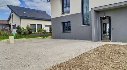 House 5 rooms of 146 m² in Jonzier-Épagny (74520)