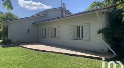 House 6 rooms of 220 m² in Arsac (33460)