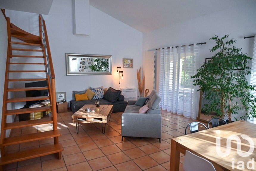 Maison 5 pièces de 158 m² à Montescot (66200)