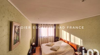 Apartment 4 rooms of 77 m² in Le Pradet (83220)
