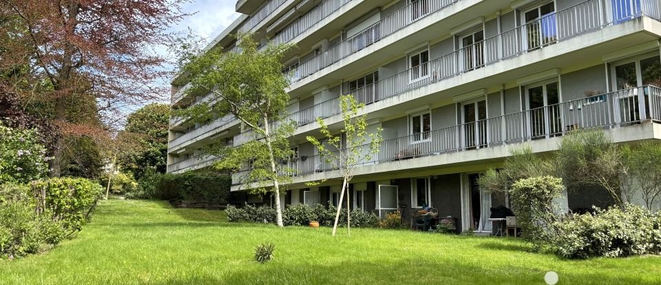 Apartment 6 rooms of 153 m² in Saint-Germain-en-Laye (78100)
