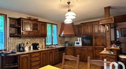 Country house 7 rooms of 169 m² in Villefranche-de-Panat (12430)