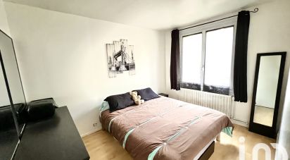 Appartement 3 pièces de 53 m² à Sainte-Geneviève-des-Bois (91700)