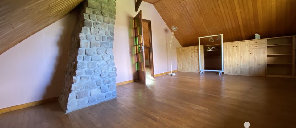 House 5 rooms of 111 m² in Cany-Barville (76450)