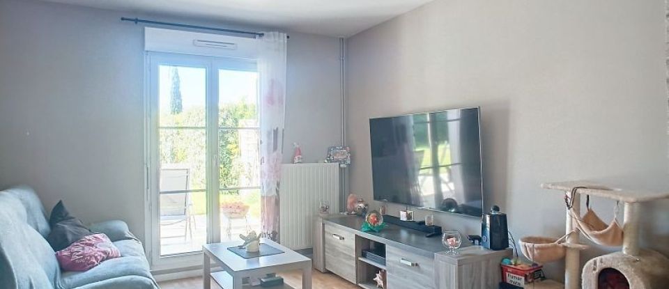 House 4 rooms of 85 m² in Éterville (14930)