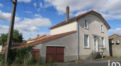House 4 rooms of 98 m² in Lussac-les-Châteaux (86320)