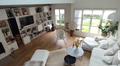 Traditional house 6 rooms of 115 m² in Pontoise (95300)