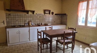 Village house 3 rooms of 95 m² in Champagné-le-Sec (86510)