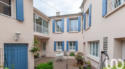 Maison 9 pièces de 217 m² à Le Port-Marly (78560)