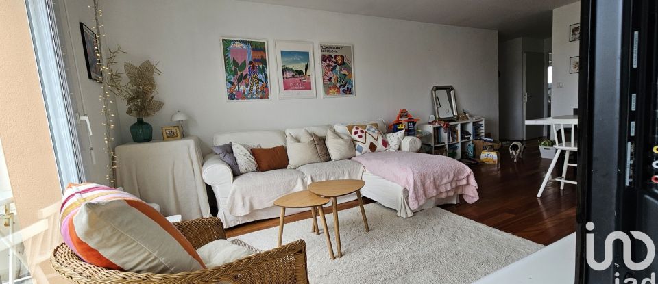 Apartment 3 rooms of 57 m² in Vannes (56000)