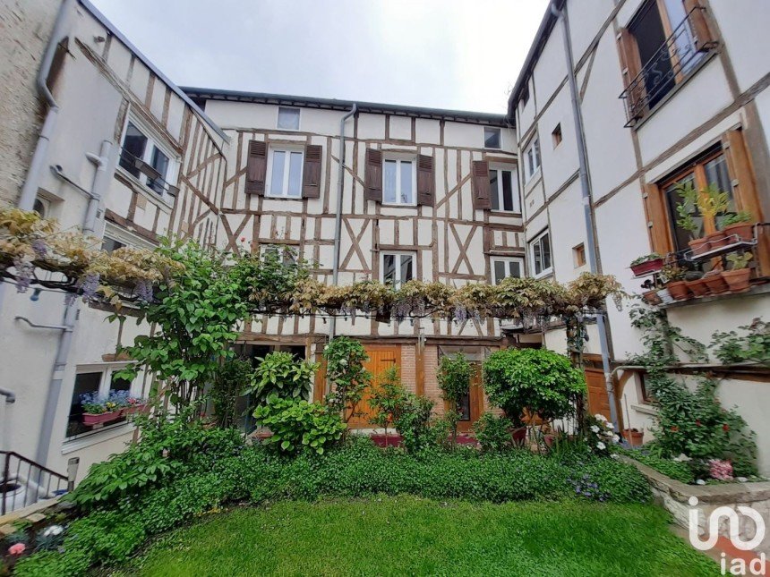 Maison de ville 6 pièces de 175 m² à Orléans (45000)