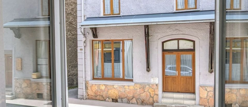 House 3 rooms of 71 m² in Le Bourg-d'Oisans (38520)