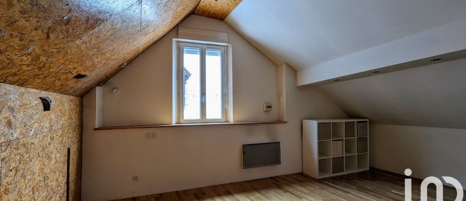 House 3 rooms of 71 m² in Le Bourg-d'Oisans (38520)