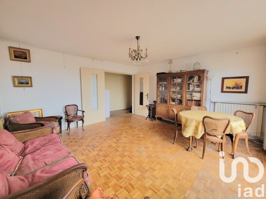 Apartment 3 rooms of 66 m² in Vitry-sur-Seine (94400)