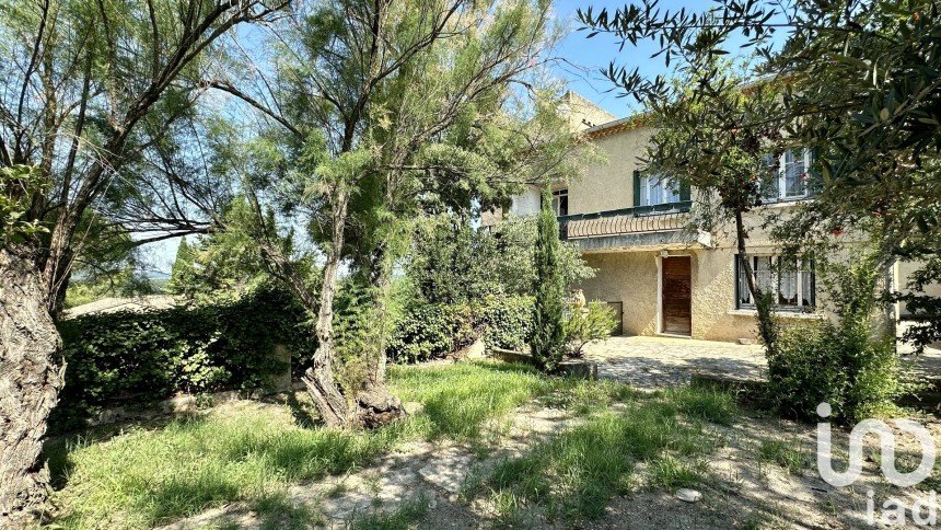 House 8 rooms of 231 m² in Uzès (30700)
