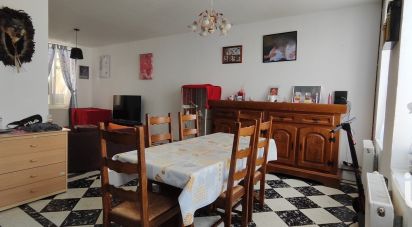 House 4 rooms of 90 m² in Raismes (59590)