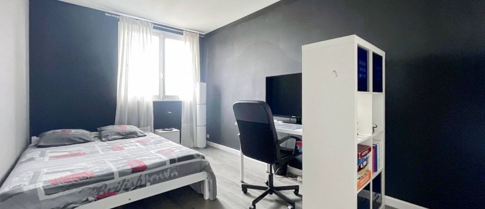 Apartment 4 rooms of 76 m² in LA VARENNE-SAINT-HILAIRE (94210)