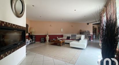 Country house 6 rooms of 250 m² in Mansigné (72510)