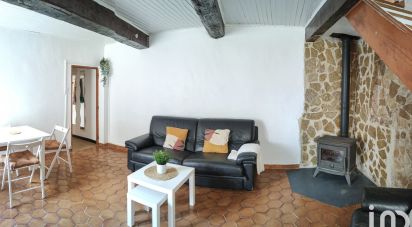 Village house 3 rooms of 61 m² in Saint-Martin-de-la-Brasque (84760)