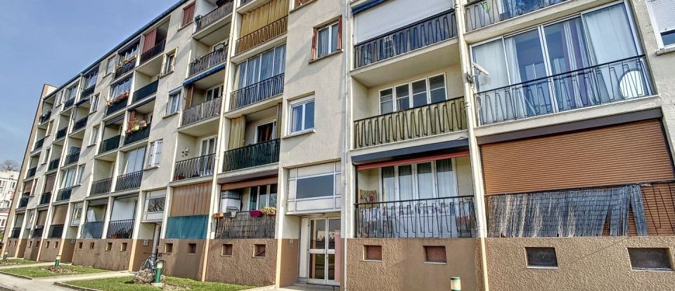 Appartement 3 pièces de 51 m² à Montreuil (93100)