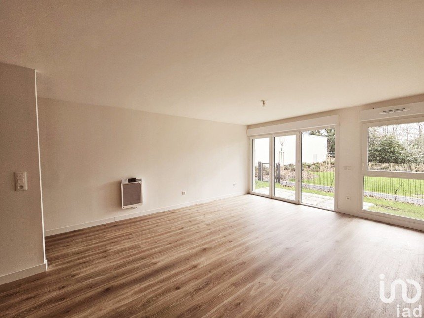 Apartment 3 rooms of 77 m² in Quimper (29000)