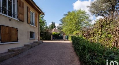 Maison 9 pièces de 319 m² à Champagne-au-Mont-d'Or (69410)
