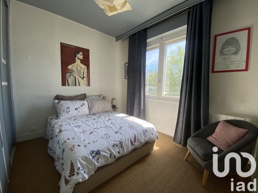 Apartment 3 rooms of 81 m² in Lorient (56100)