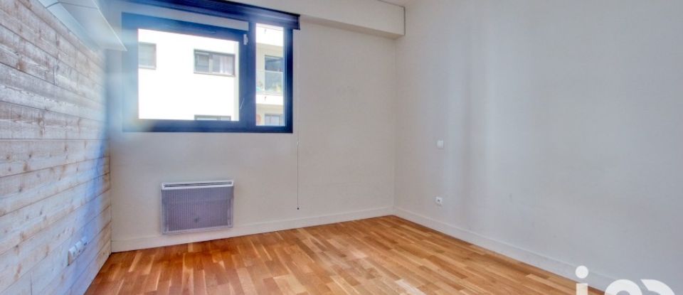 Appartement 3 pièces de 69 m² à Bordeaux (33000)