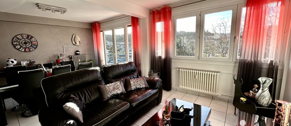 Appartement 5 pièces de 86 m² à Saint-Priest-en-Jarez (42270)