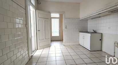 Maison 6 pièces de 115 m² à Labastide-Rouairoux (81270)