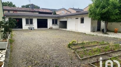 House 7 rooms of 240 m² in Aucamville (31140)