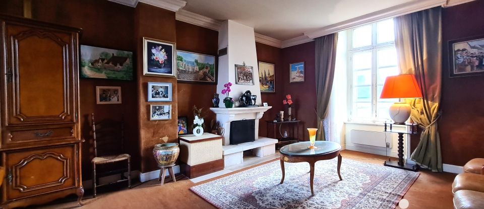 House 10 rooms of 200 m² in Gourin (56110)